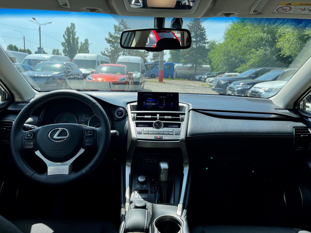 2017 Lexus NX 300H — Miniatură 20