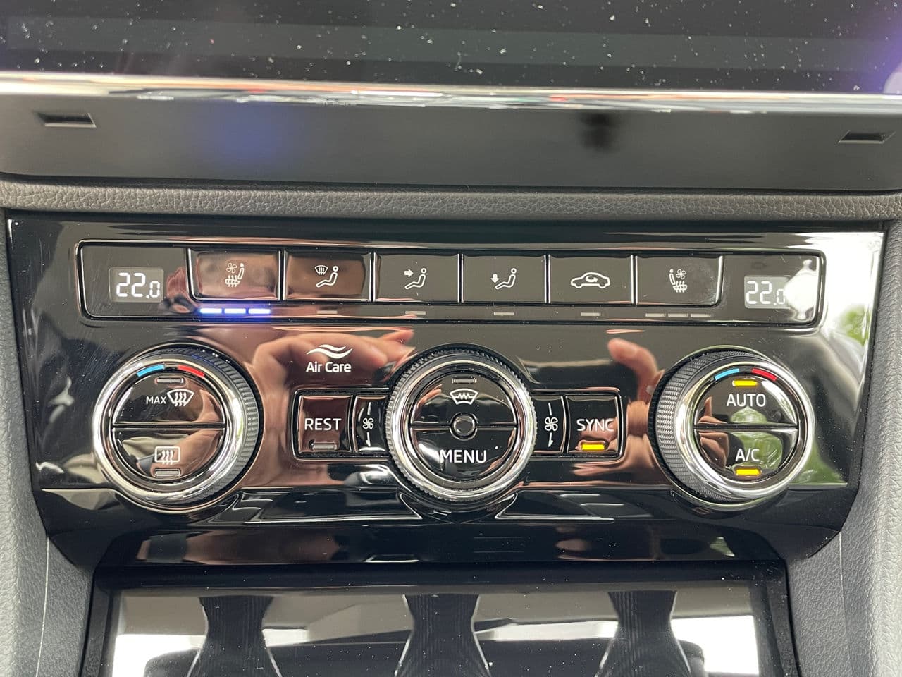 2019 Skoda Superb — Miniatură 12