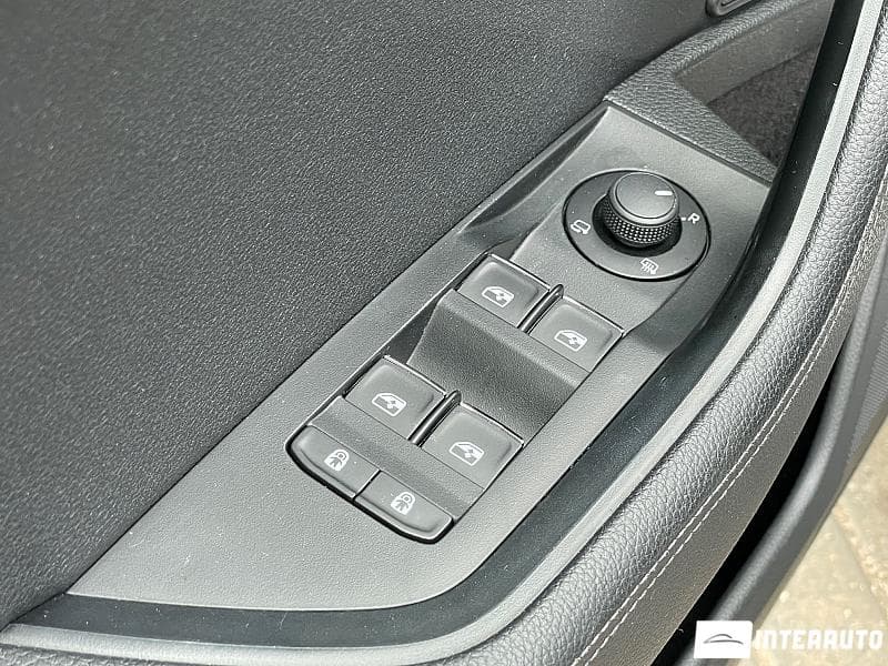 2019 Skoda Superb — Miniatură 23