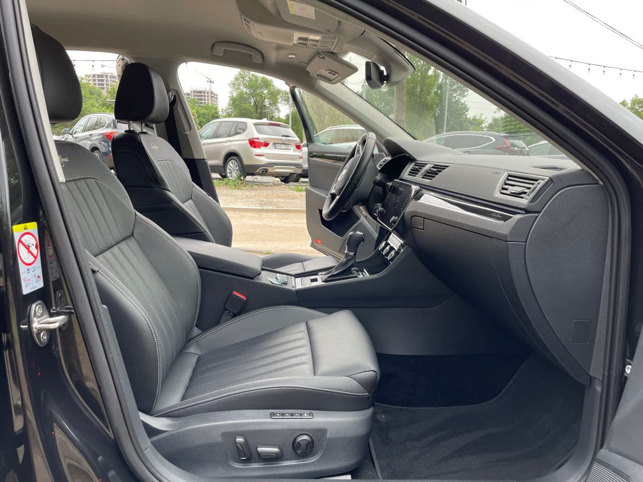 2019 Skoda Superb — Miniatură 17