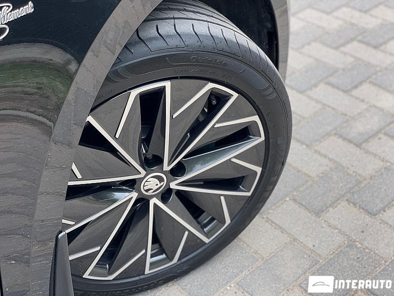 2019 Skoda Superb — Miniatură 18