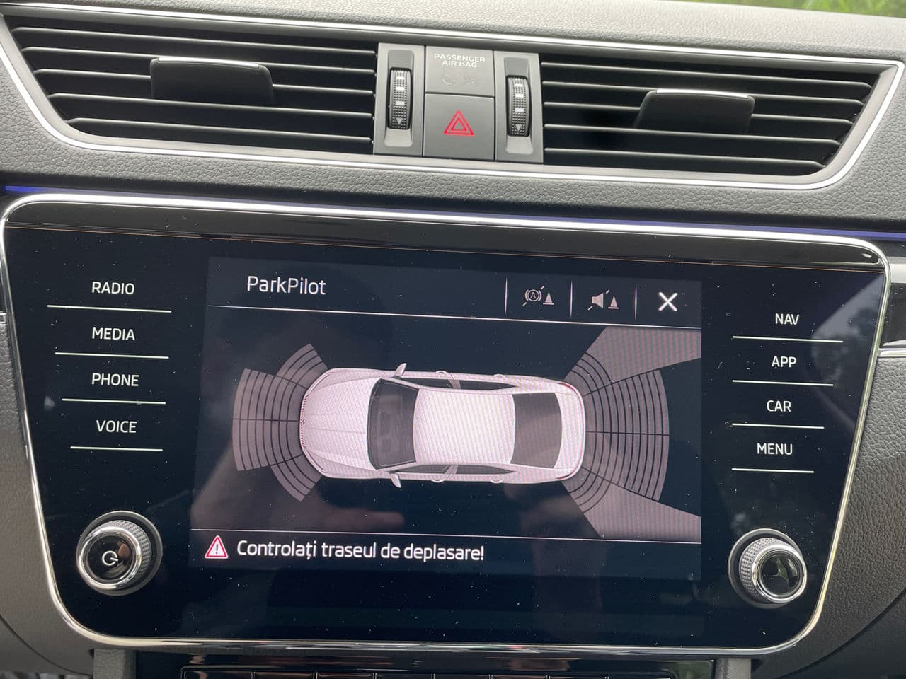 2019 Skoda Superb — Miniatură 9