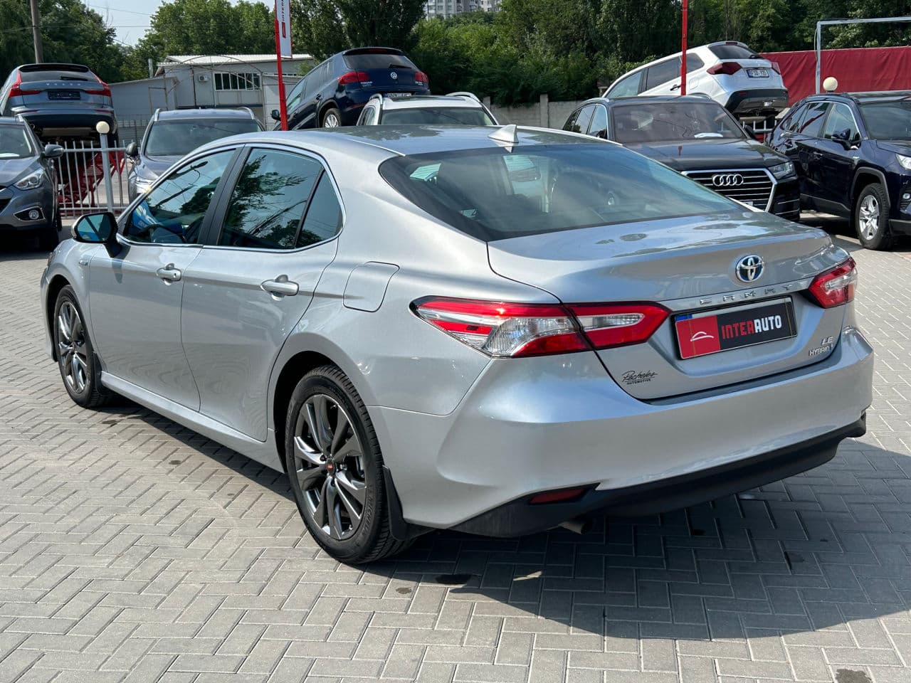 2020 Toyota Camry — Miniatură 4
