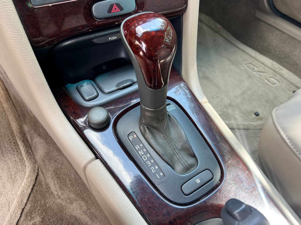 2000 Volvo V 70 — Miniatură 10