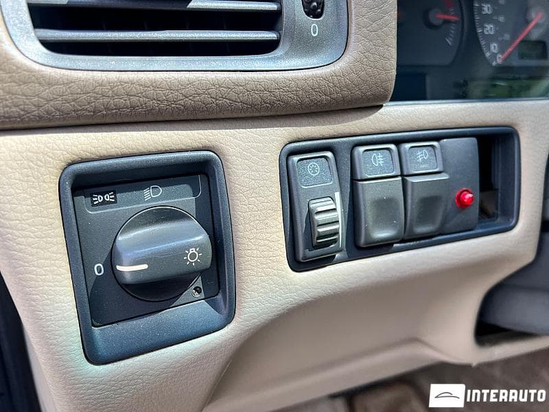 2000 Volvo V 70 — Miniatură 16