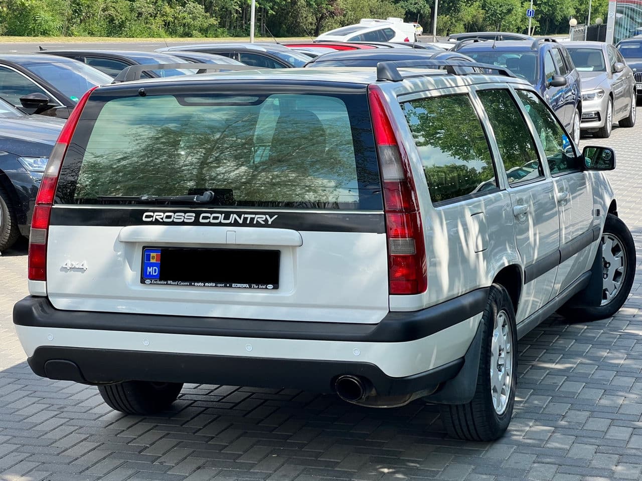 2000 Volvo V 70 — Miniatură 3