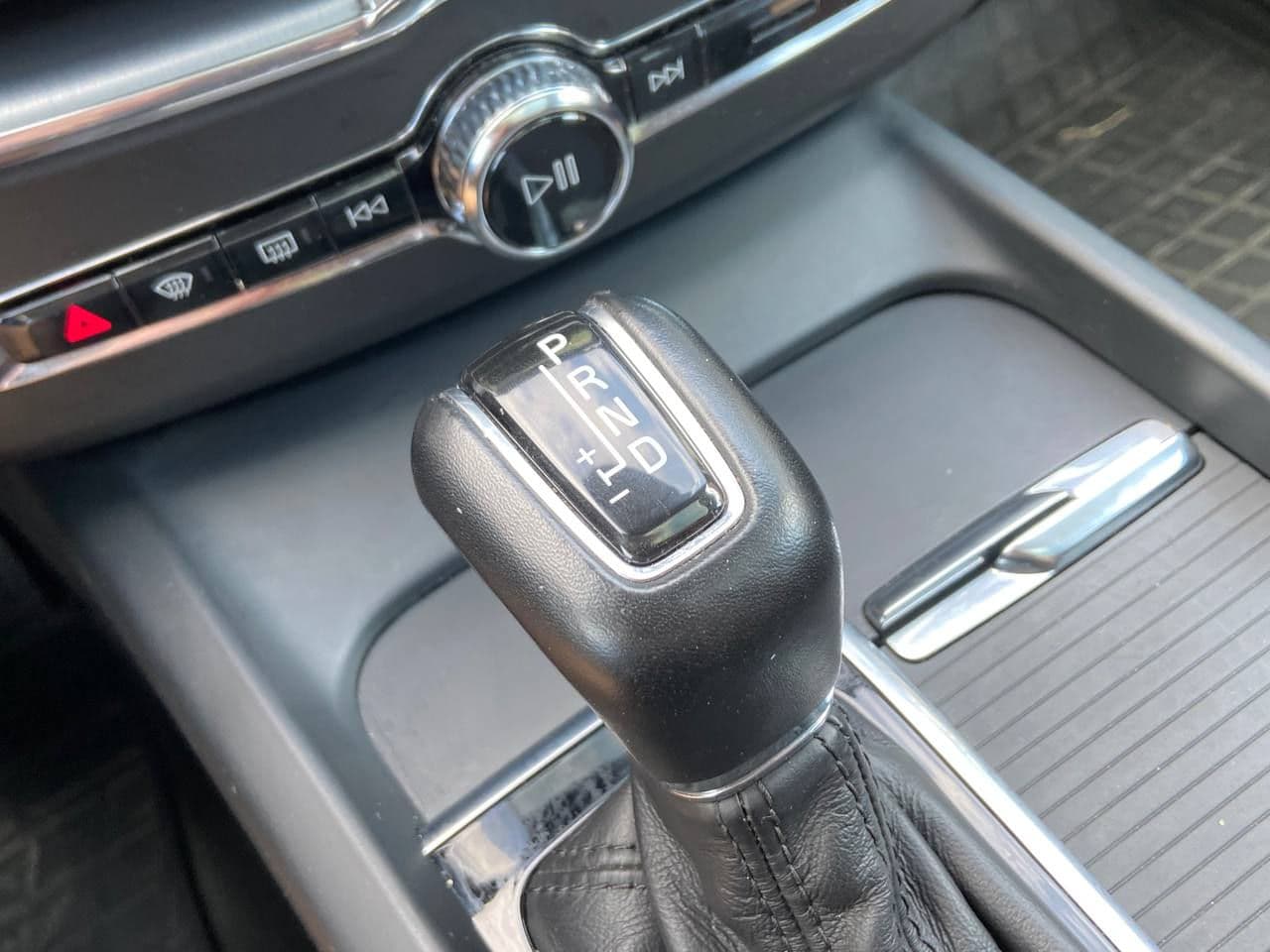 2018 Volvo XC 60 — Miniatură 15