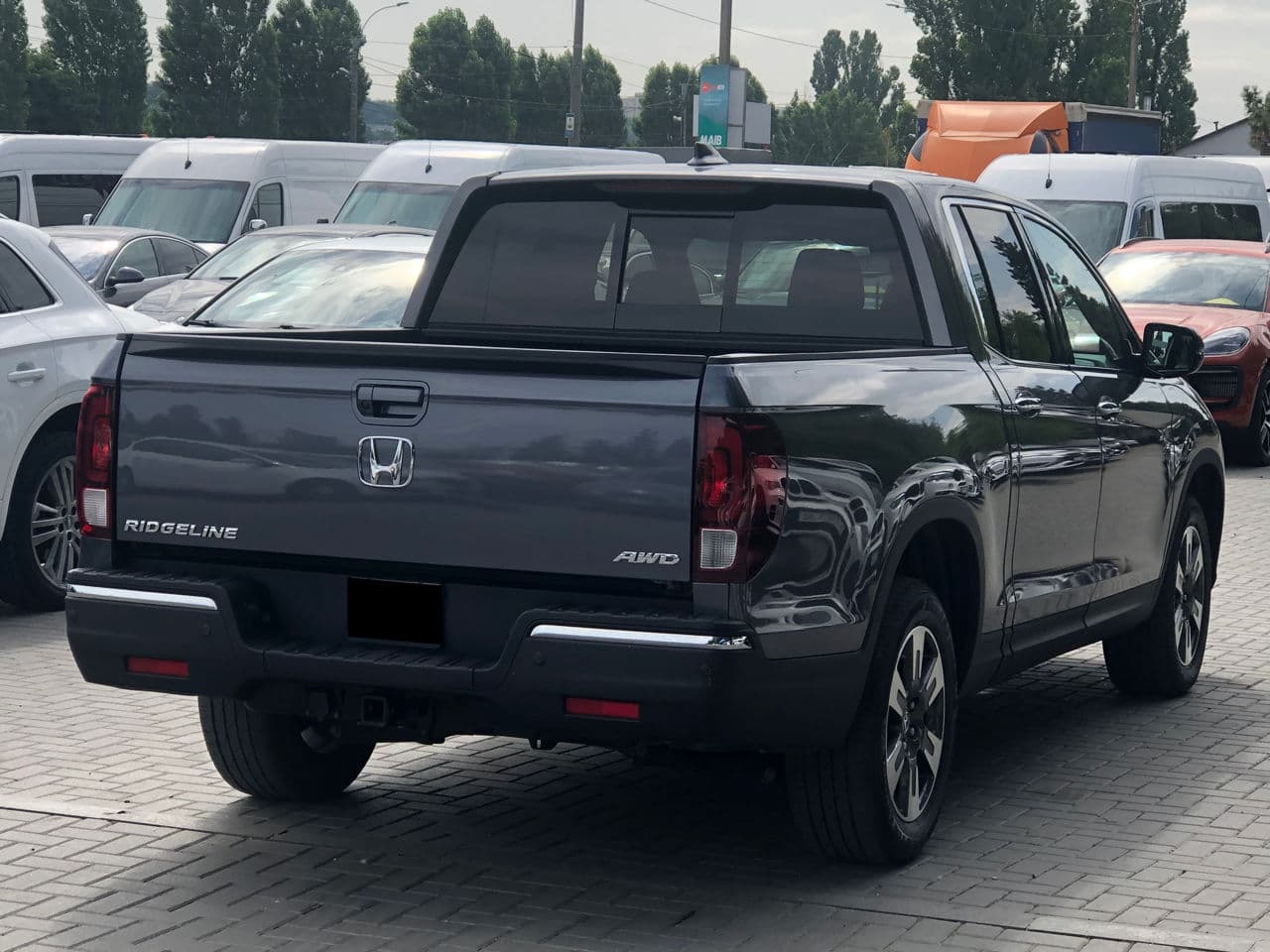 2016 Honda Ridgeline — Miniatură 2