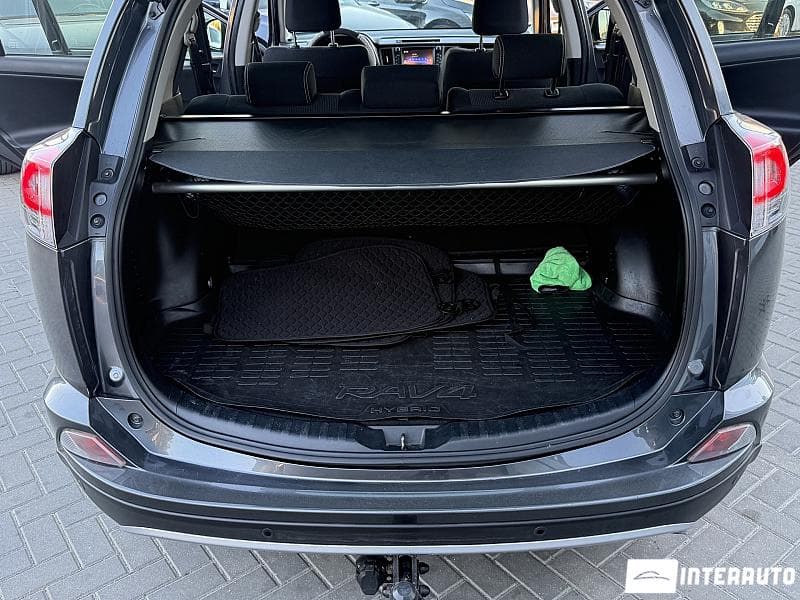 2017 Toyota Rav-4 — Miniatură 19