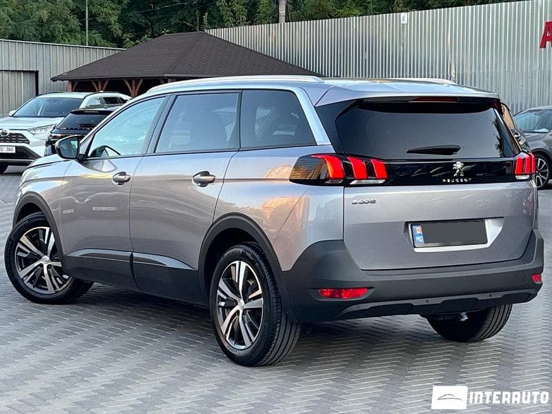 2018 Peugeot 5008 — Miniatură 2