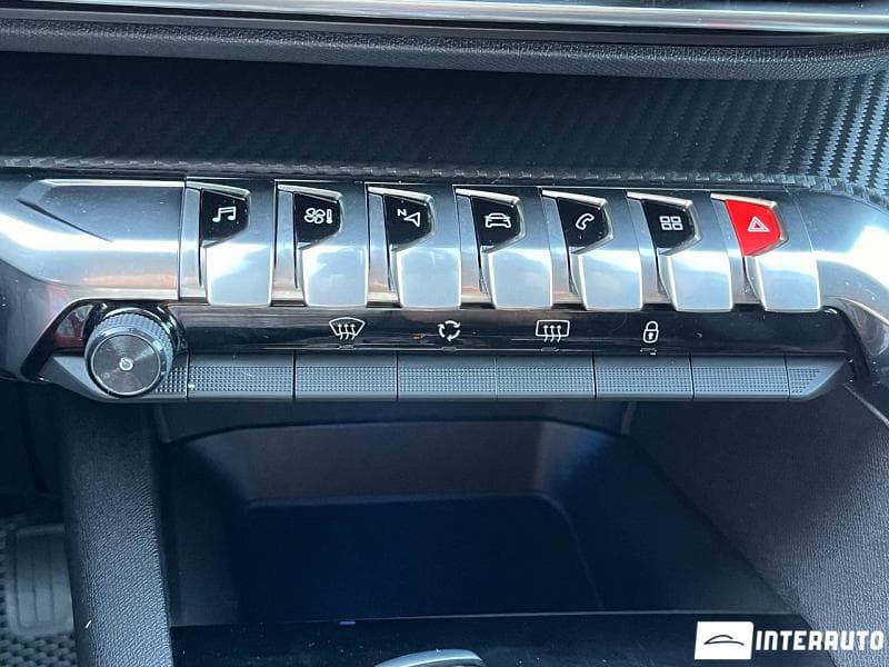 2018 Peugeot 5008 — Miniatură 14