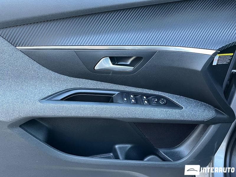 2018 Peugeot 5008 — Miniatură 5