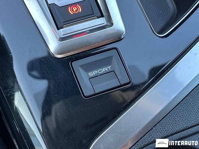 2018 Peugeot 5008 — Miniatură 16