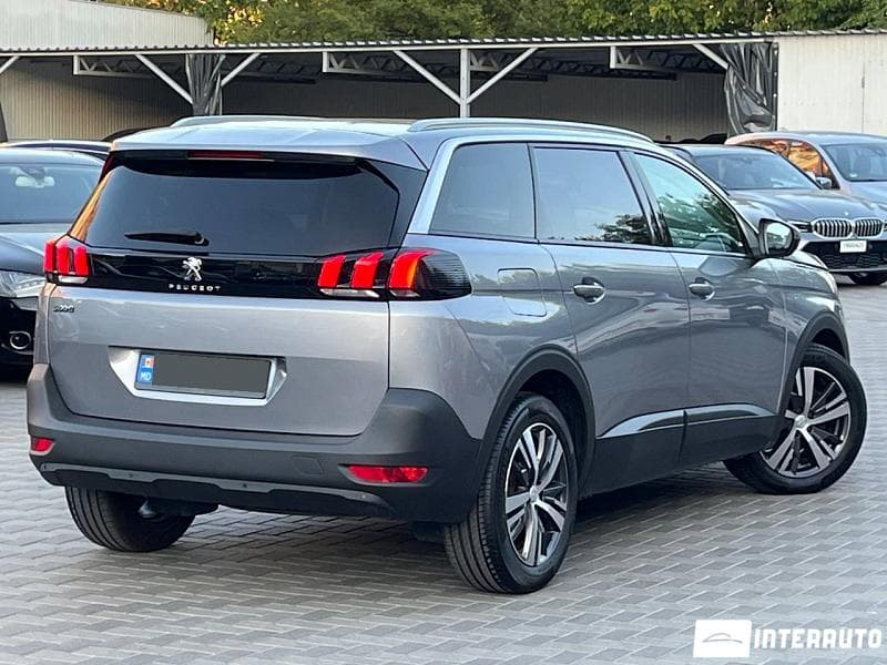 2018 Peugeot 5008 — Miniatură 4