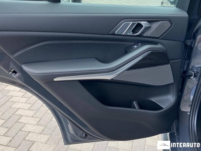 2023 BMW X5 5.0e — Miniatură 23