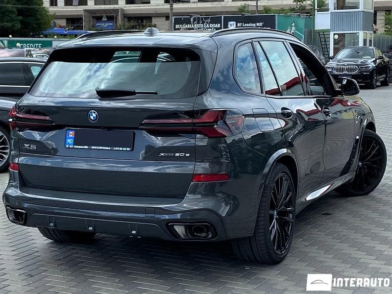 2023 BMW X5 5.0e — Miniatură 4