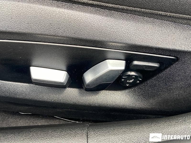 2018 BMW 530e — Miniatură 17