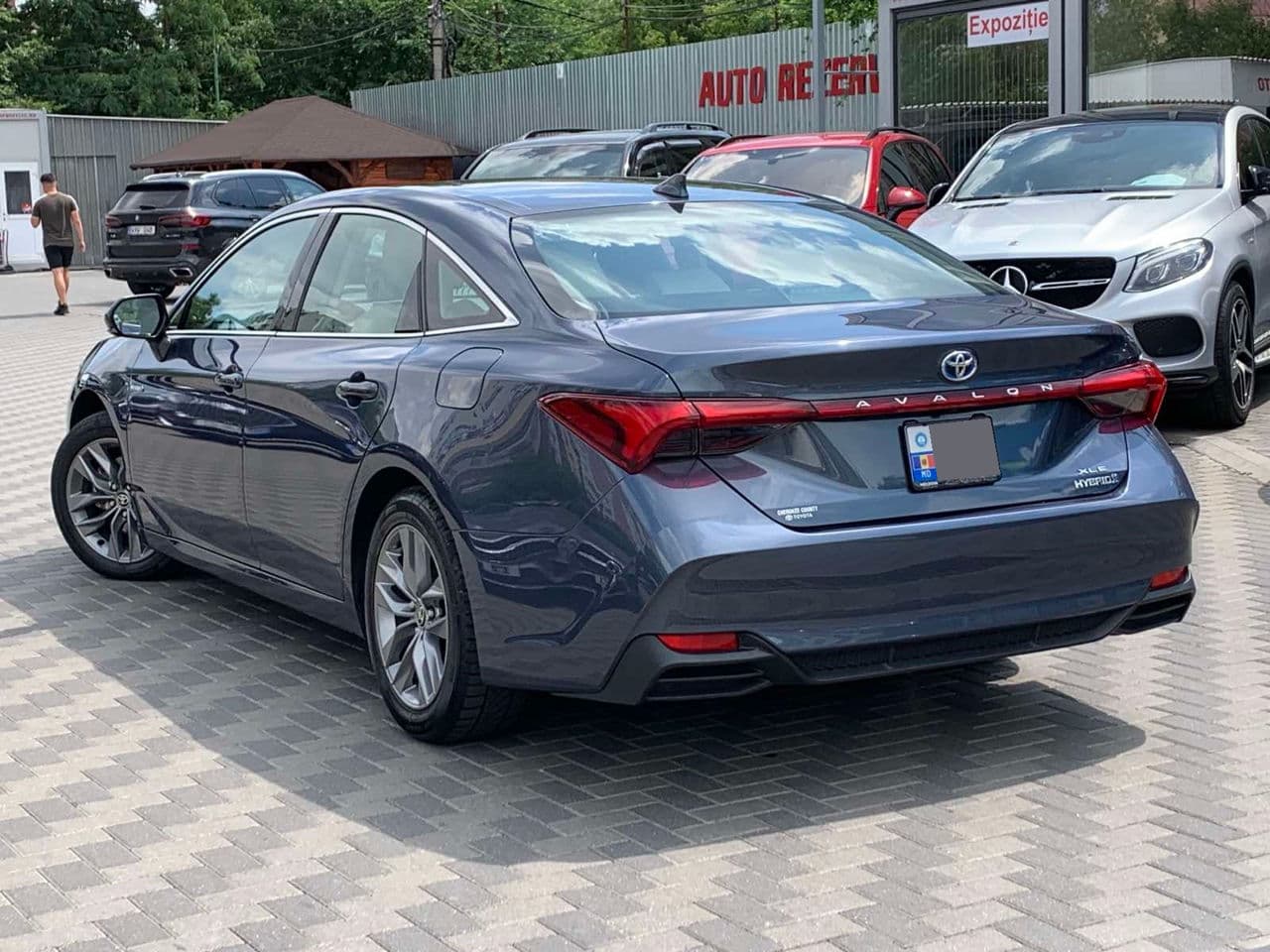 2020 Toyota Avalon — Miniatură 2