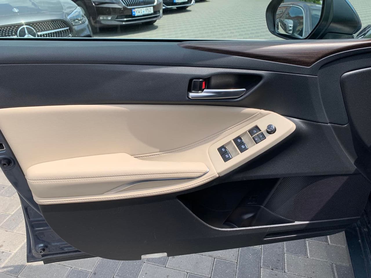 2020 Toyota Avalon — Miniatură 7