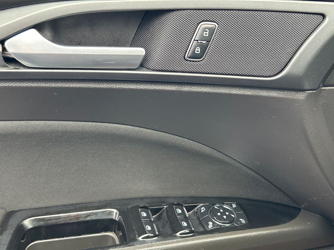 2016 Ford Mondeo — Miniatură 6