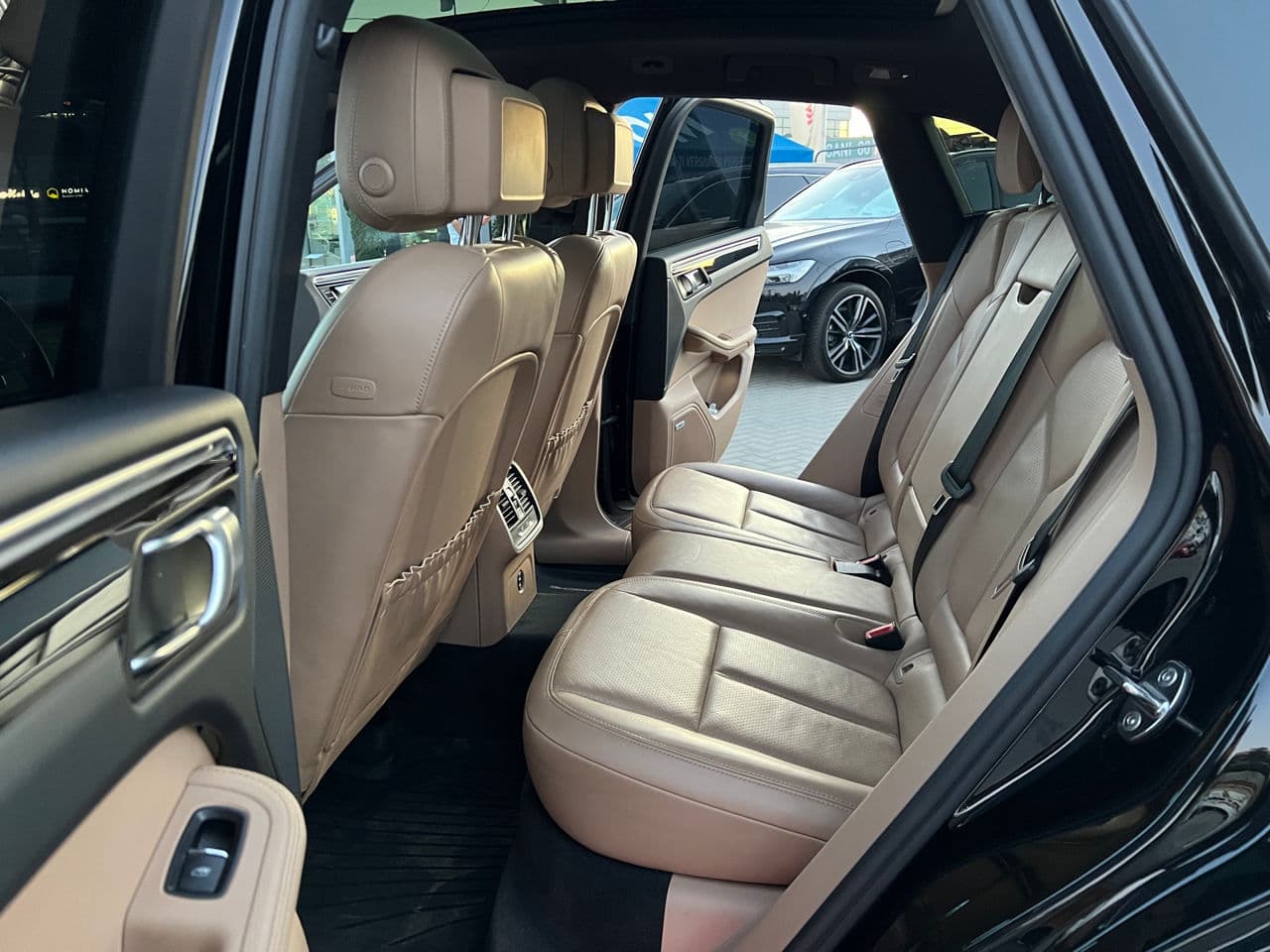 Porsche Macan 2020 — Миниатюра 12