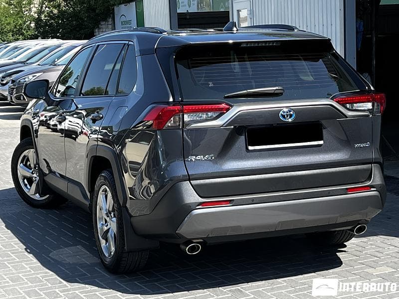 Toyota Rav-4 2021 — Миниатюра 4