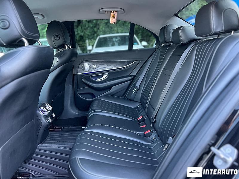 2016 Mercedes E 220 — Miniatură 17