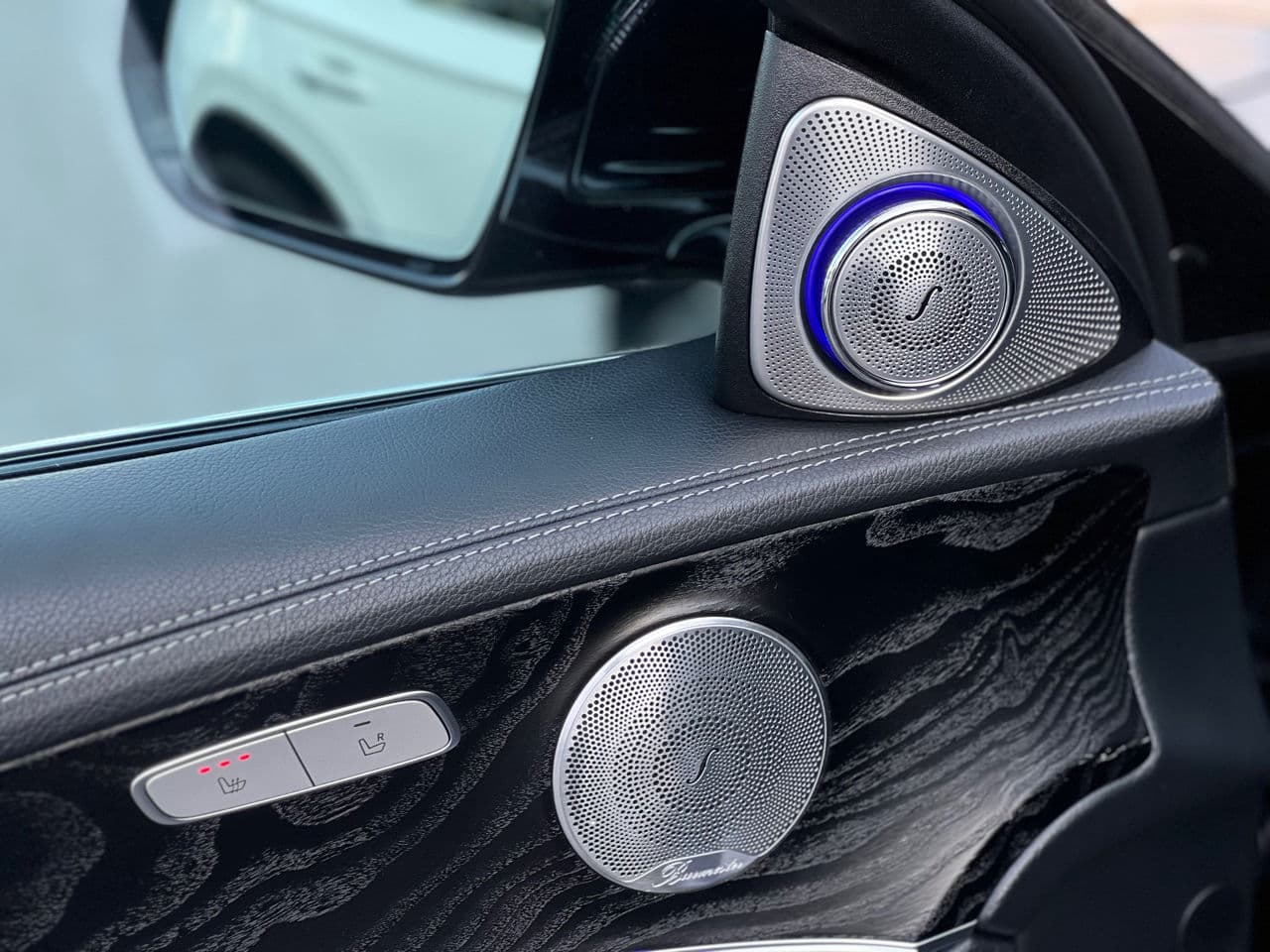 2016 Mercedes E 220 — Miniatură 18
