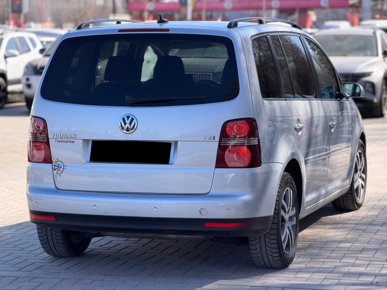 2008 Volkswagen Touran — Miniatură 4