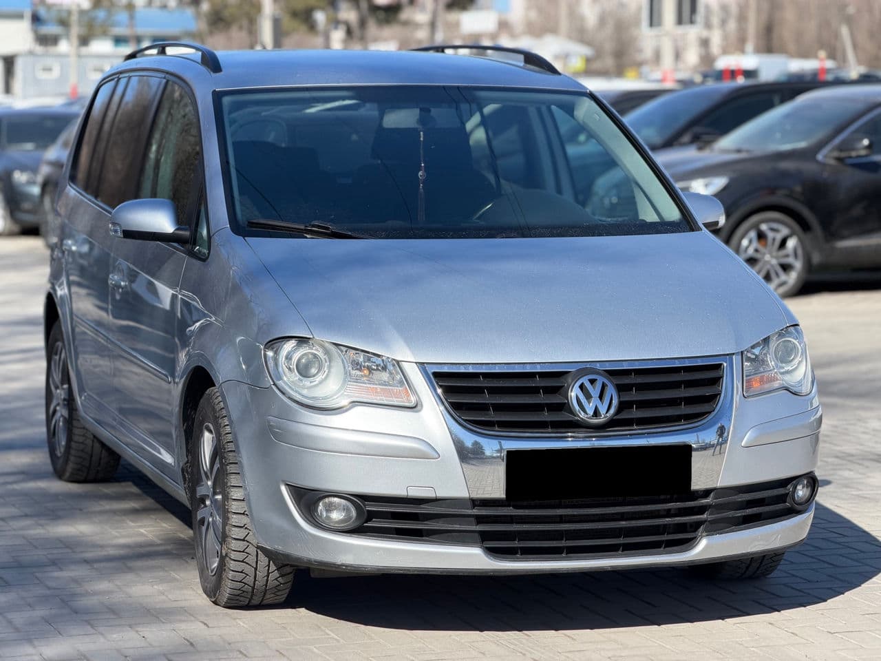 2008 Volkswagen Touran — Miniatură 3