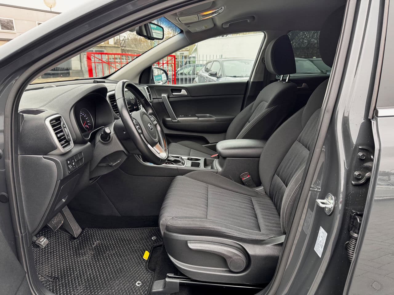 2021 Kia Sportage — Miniatură 6