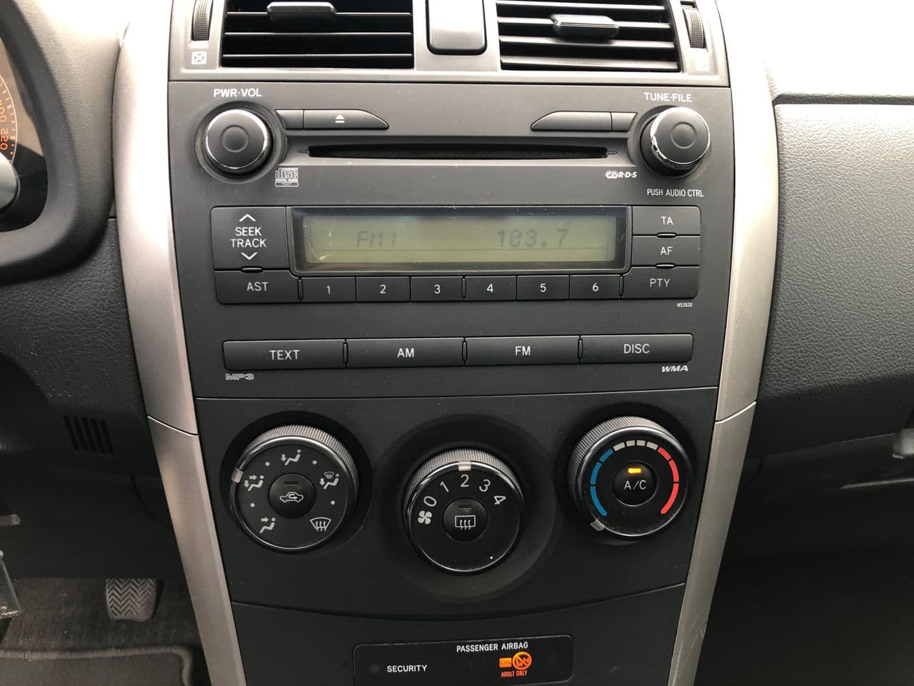 2008 Toyota Corolla — Miniatură 10
