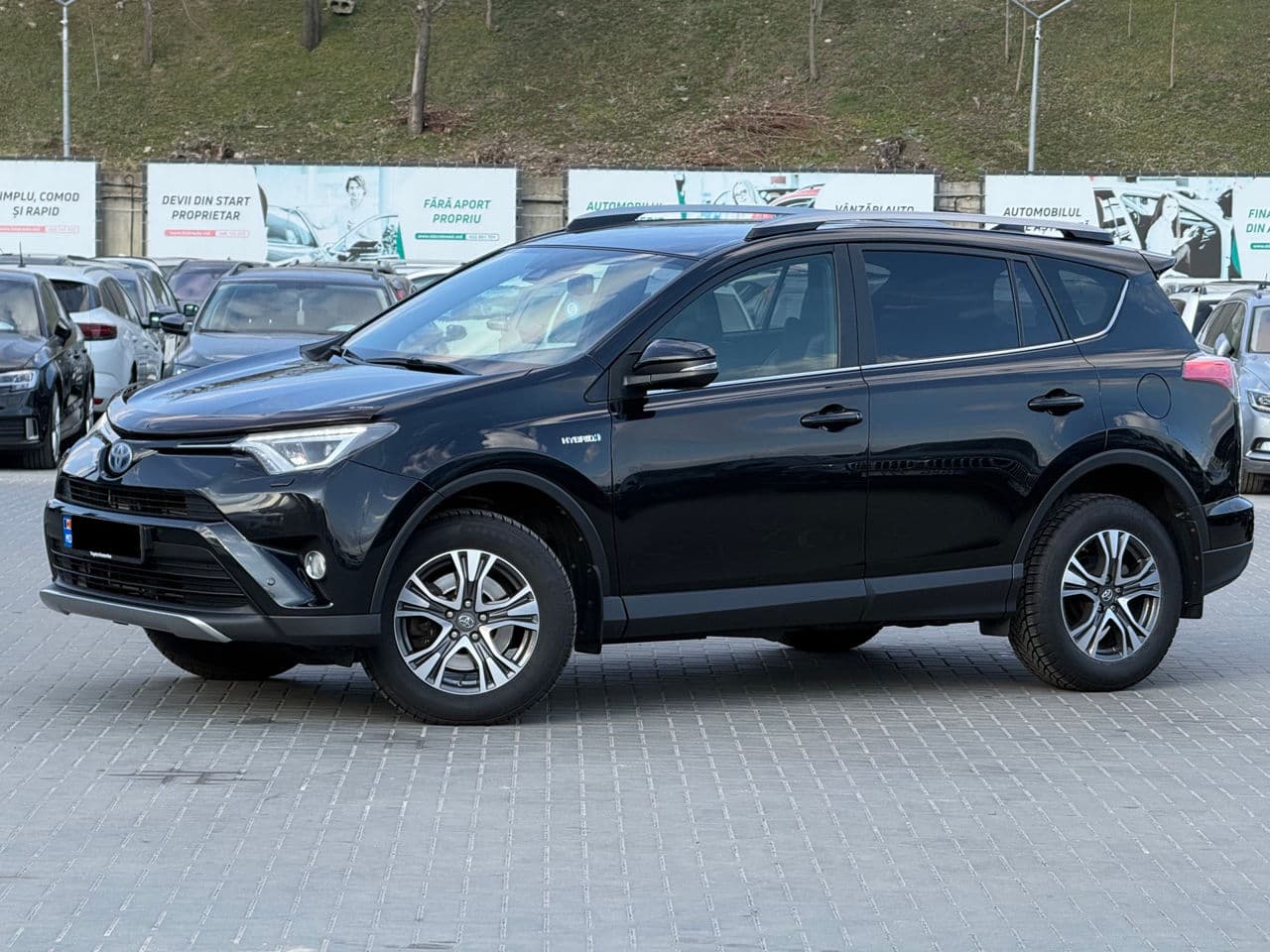 Toyota Rav-4 2017 — Миниатюра 2