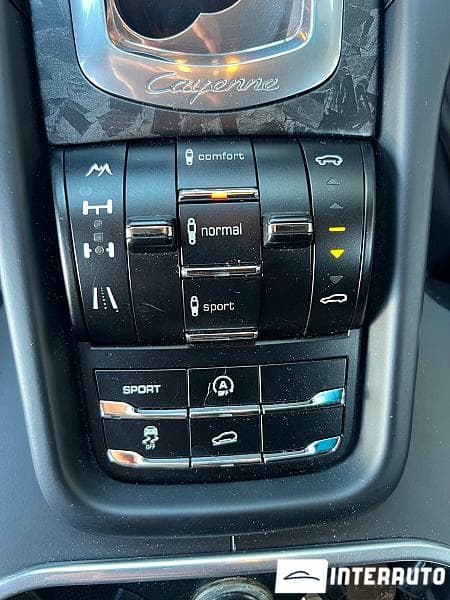 2011 Porsche Cayenne S — Miniatură 15
