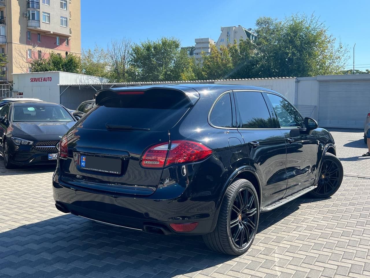 2011 Porsche Cayenne S — Miniatură 4