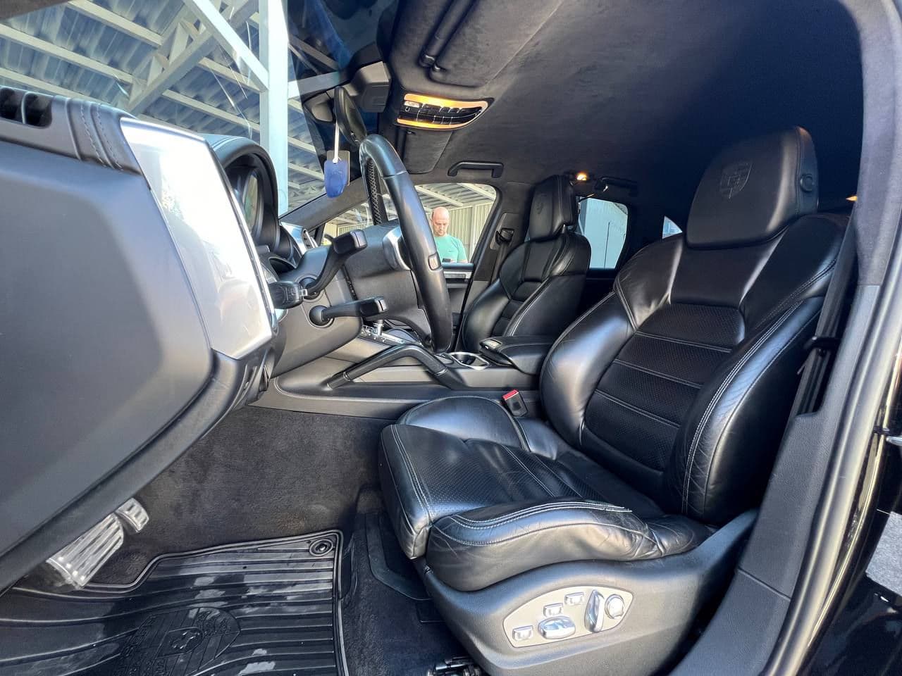 2011 Porsche Cayenne S — Miniatură 7