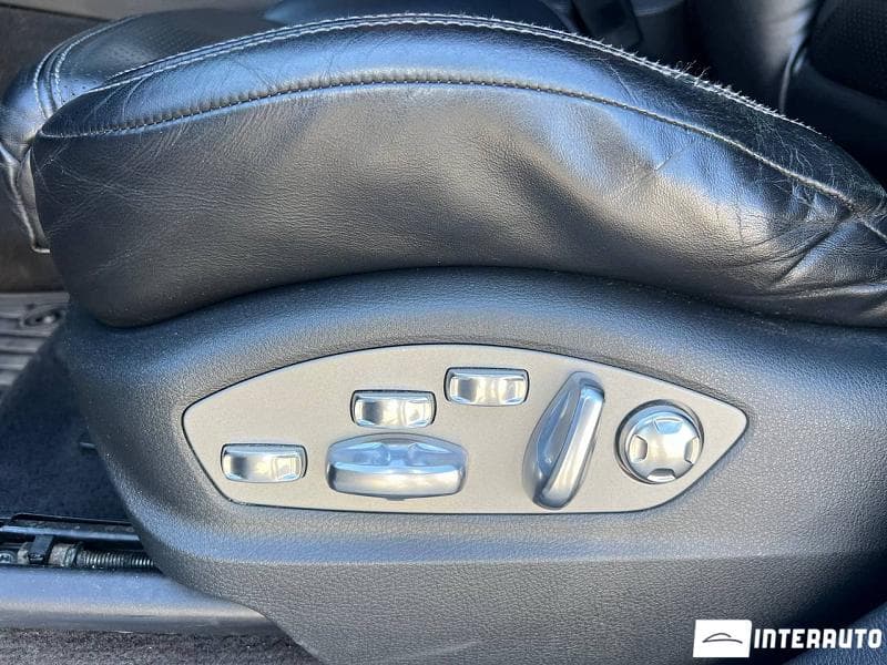 2011 Porsche Cayenne S — Miniatură 17