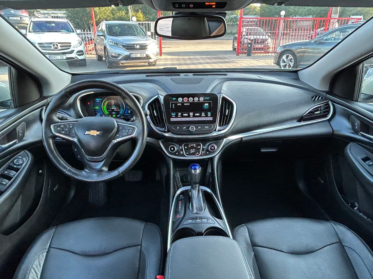 2016 Chevrolet Volt — Miniatură 13