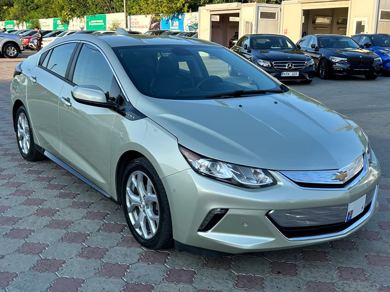 2016 Chevrolet Volt — Miniatură 4