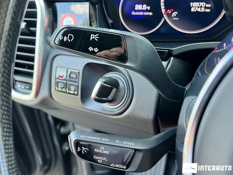 2019 Porsche Cayenne — Miniatură 26