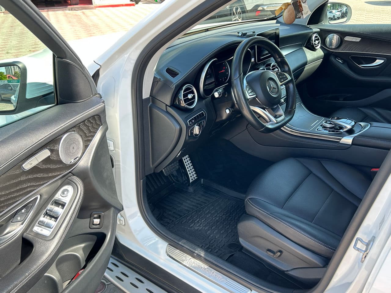 2015 Mercedes GLC 250d — Miniatură 5