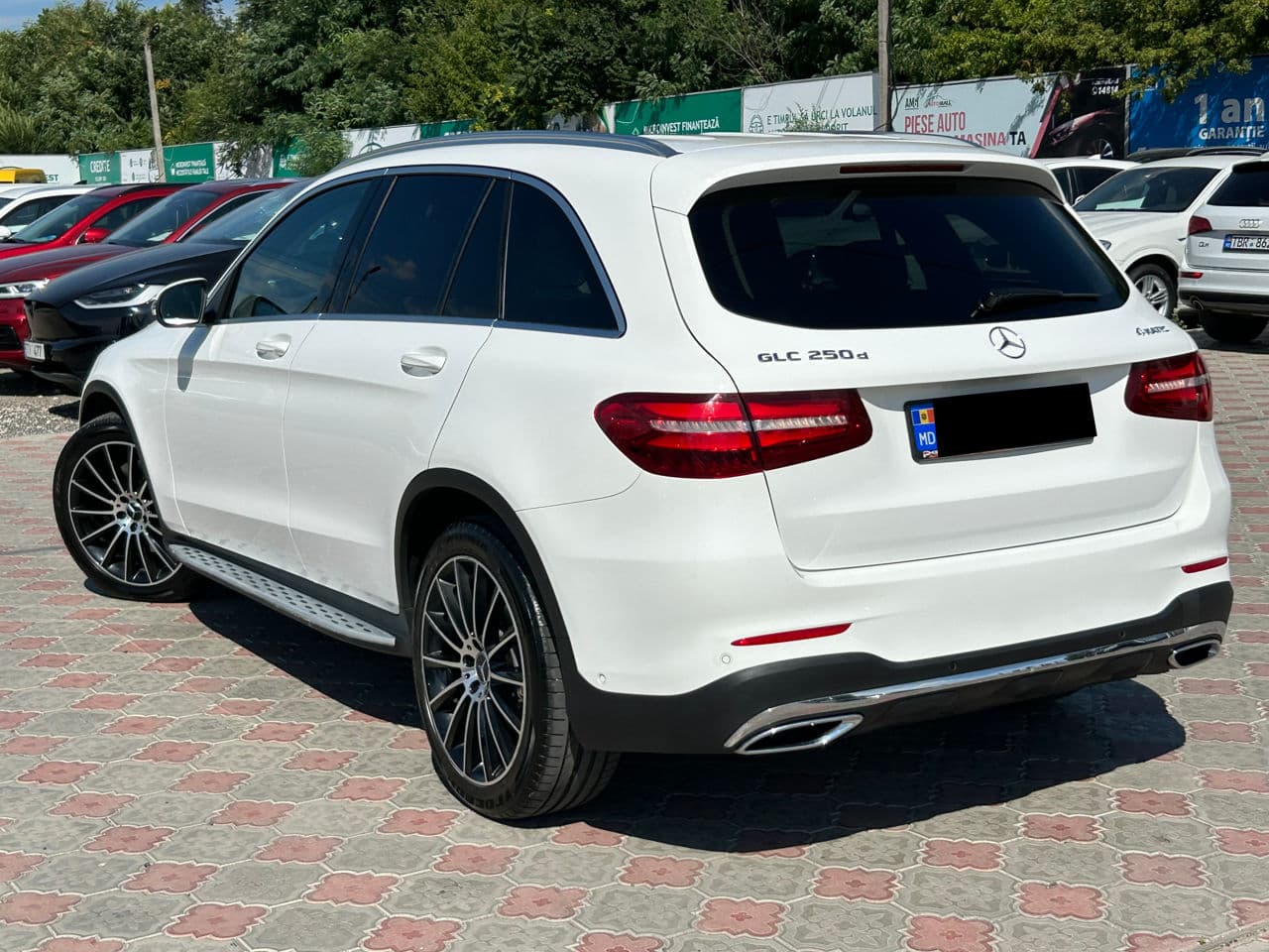 2015 Mercedes GLC 250d — Miniatură 2