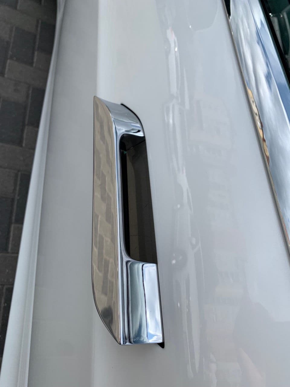 Tesla Model S 2016 — Миниатюра 5