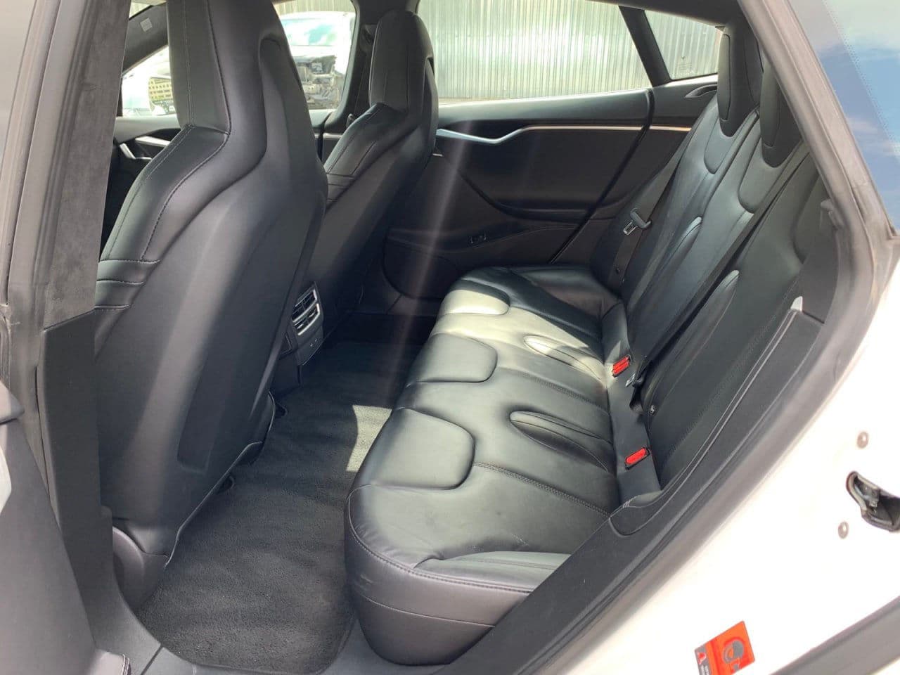 Tesla Model S 2016 — Миниатюра 17