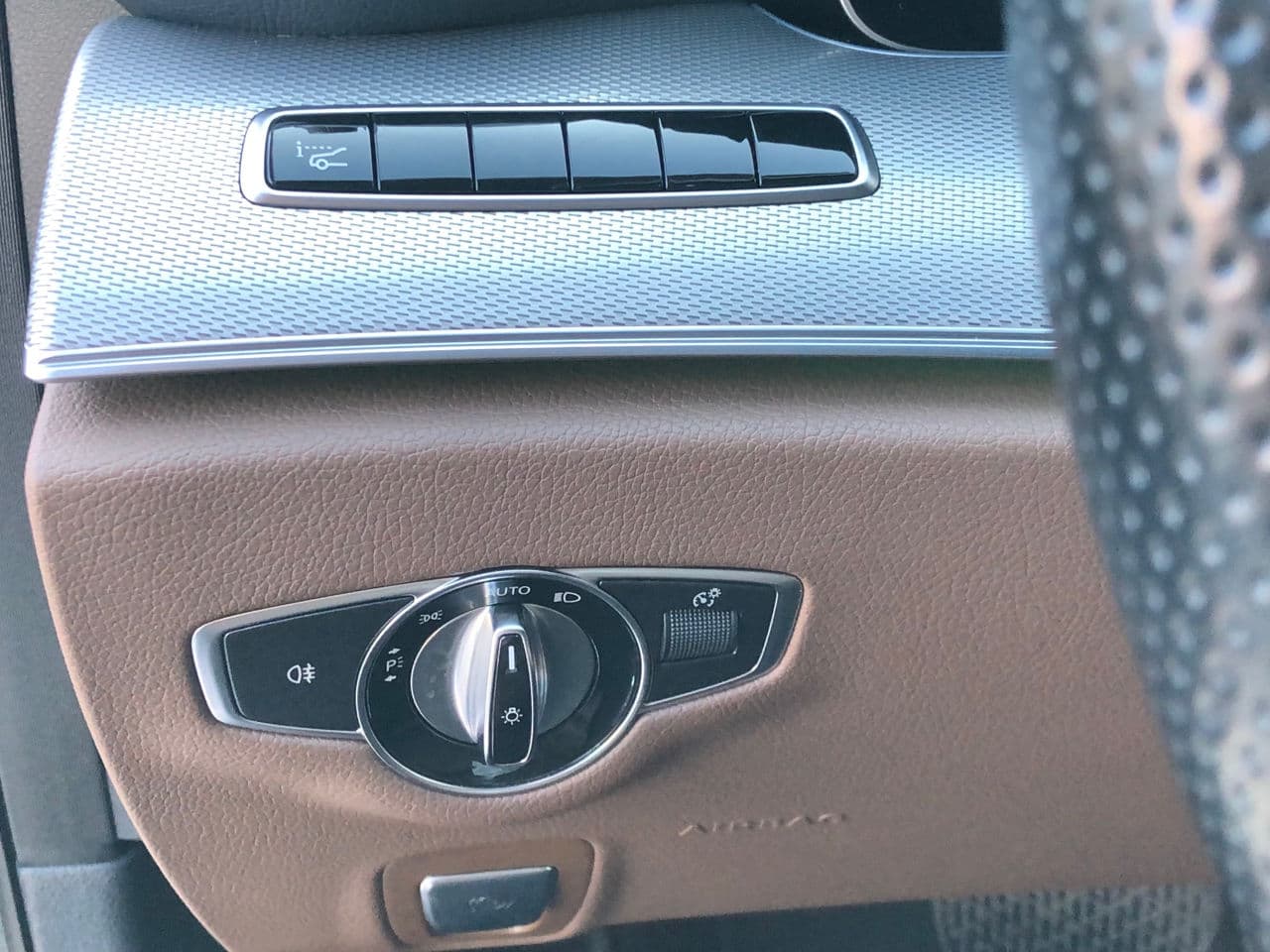 2016 Mercedes E 220 — Miniatură 8