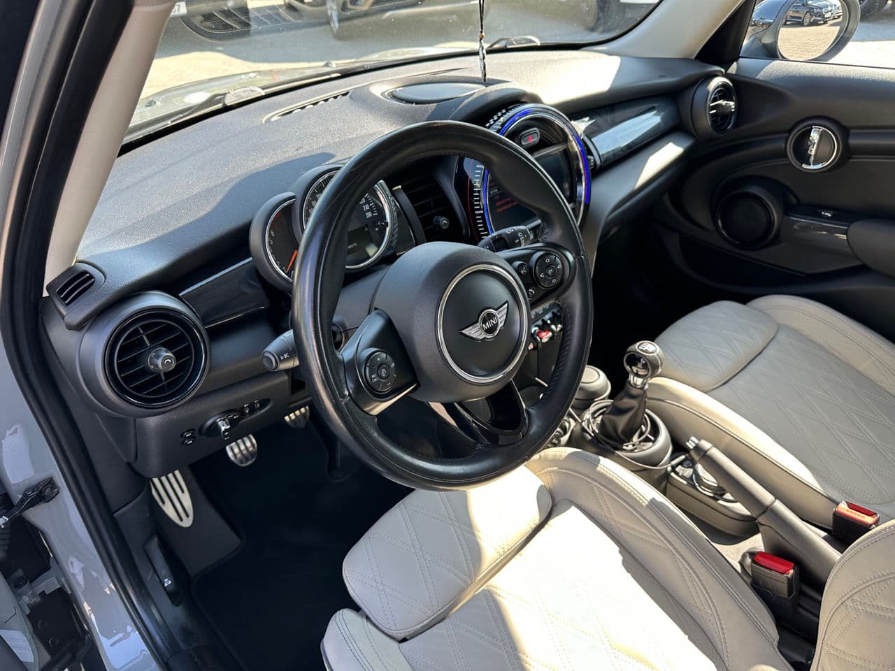 2017 Mini Cooper — Miniatură 8
