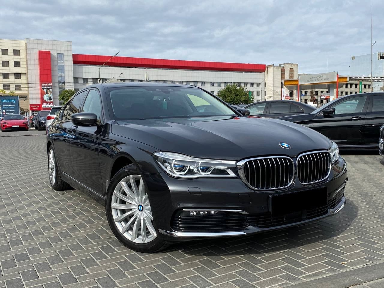 2018 BMW 740 — Miniatură 3