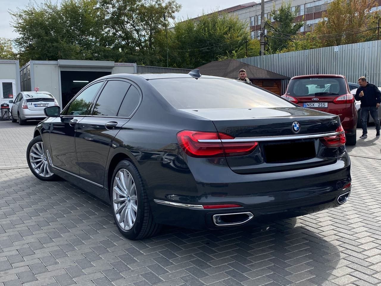 2018 BMW 740 — Miniatură 2