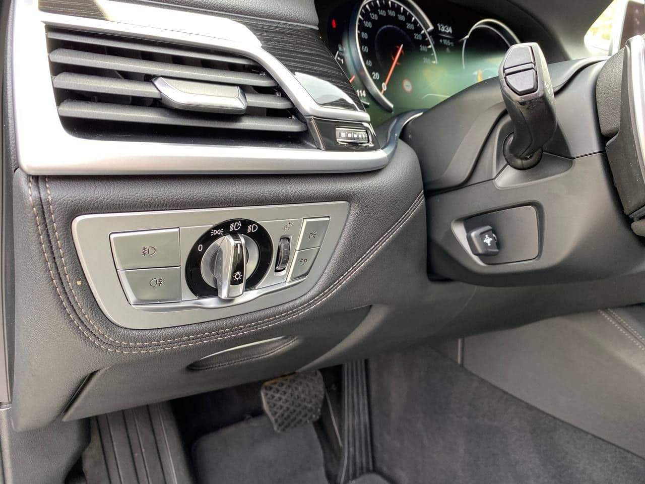 2018 BMW 740 — Miniatură 9