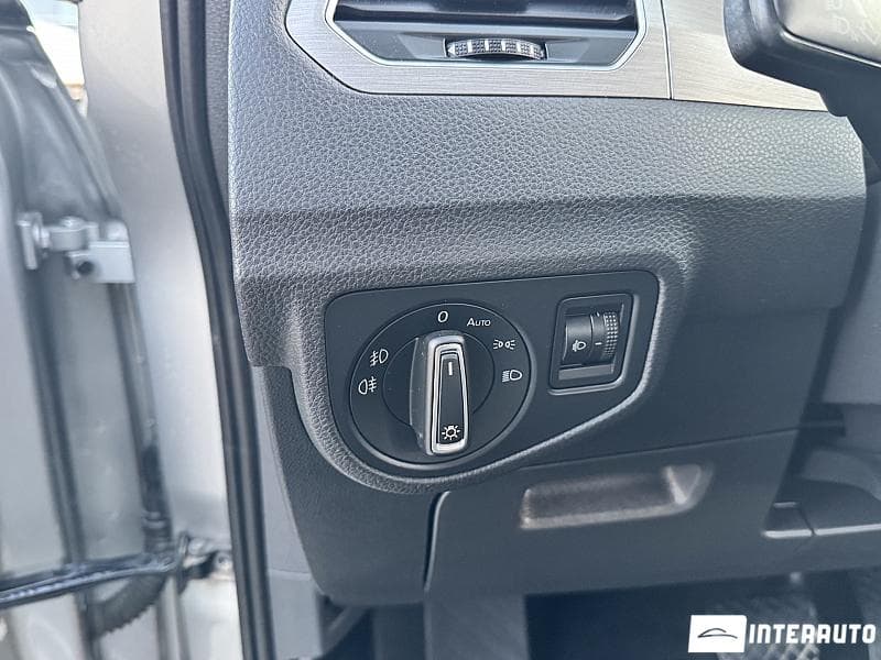 2014 Volkswagen Golf Sport Van — Miniatură 16